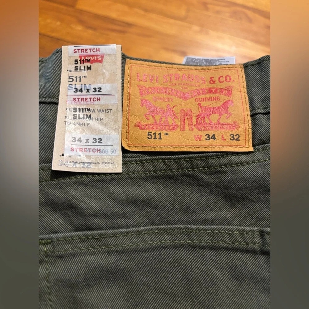 NWT Levi’s Jean